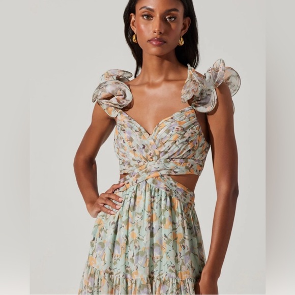 ASTR The Label Ruffled Floral Maxi Dress - Mint Purple Floral - Picture 4 of 6